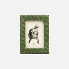 Load image into Gallery viewer, Uvita Woven Pandan Frames
