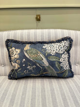 Load image into Gallery viewer, Bird Lumbar Pillow