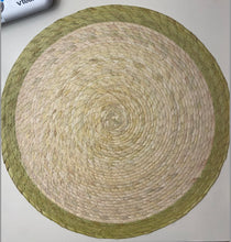 Load image into Gallery viewer, Round Woven Placemats