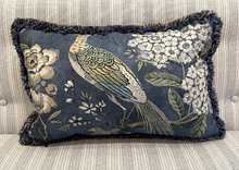 Load image into Gallery viewer, Bird Lumbar Pillow