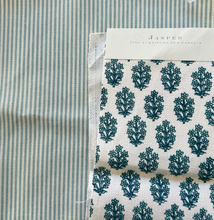 Load image into Gallery viewer, Pillow | Blue and White
