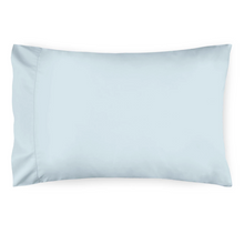 Load image into Gallery viewer, Flora Pillowcase Pair
