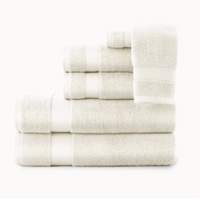Load image into Gallery viewer, Diamond Towel Set