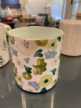 Load image into Gallery viewer, Peony Vase