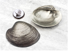 Load image into Gallery viewer, Quahog Shell Bottle Opener