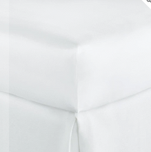 Load image into Gallery viewer, Boutique Embroidered Percale Fitted Queen Sheet
